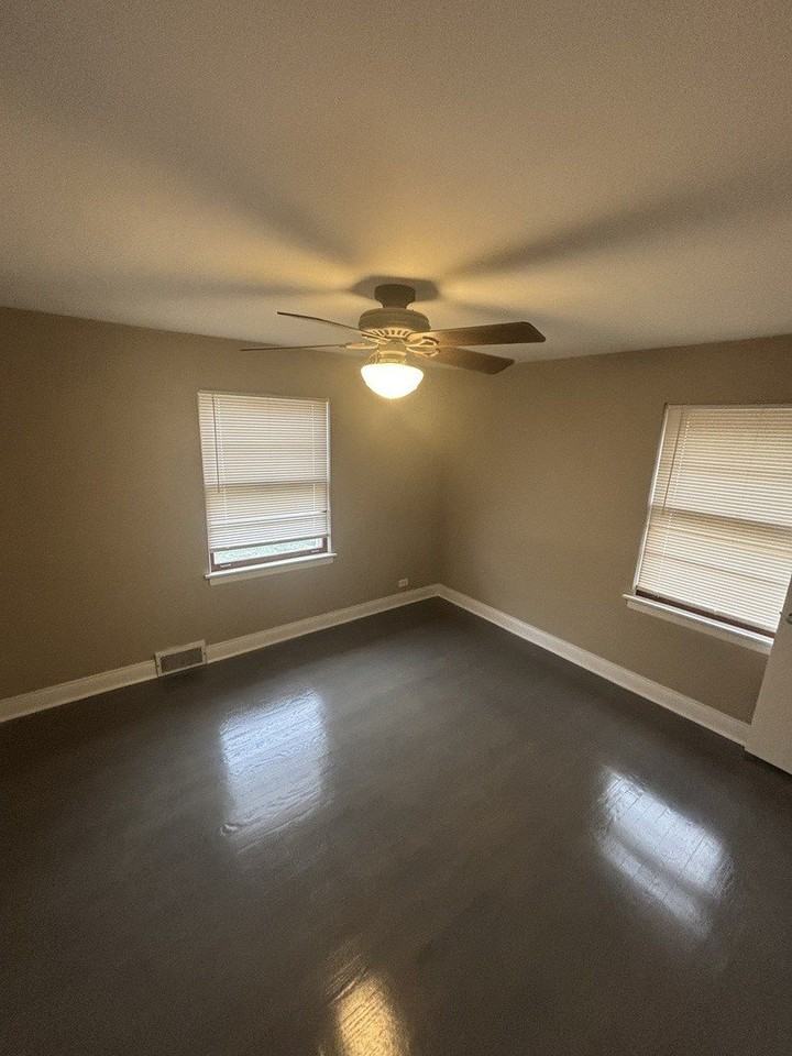 3334 Prairie Ave - Photo 3 of 6