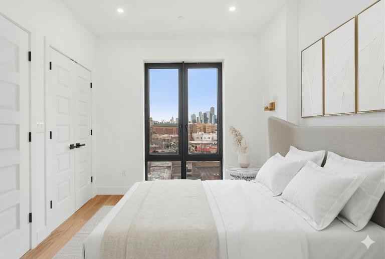 4529 47th St - Photo 7 of 9