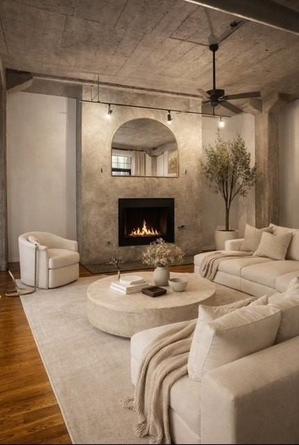 110 N Peoria St Unit 306 - Photo 2 of 10