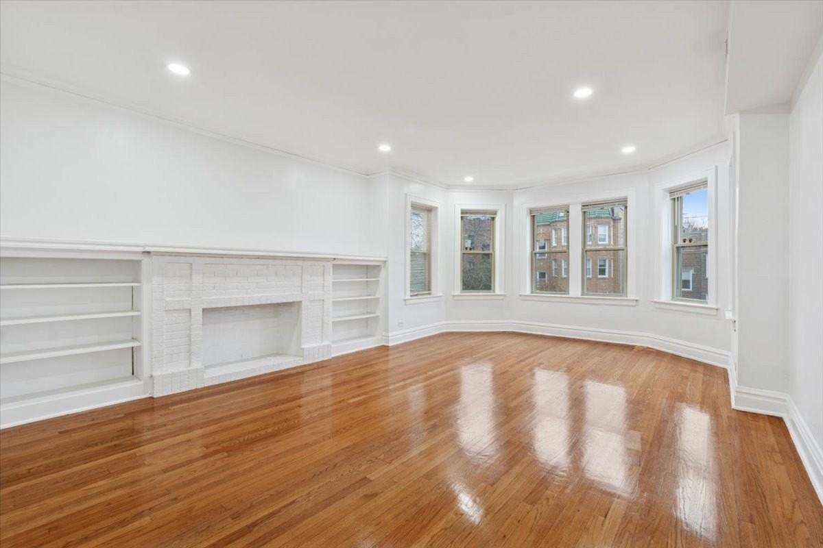 5412 N Kimball Ave Apt 2 - Photo 2 of 20