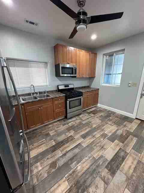 1028 N Central Park Ave Unit 1 - Photo 4 of 10