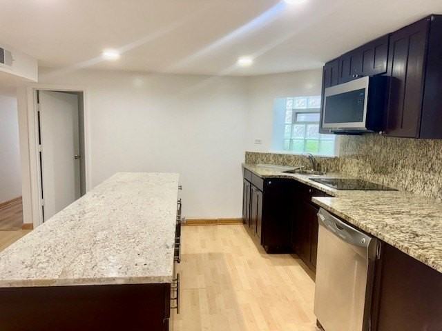 5618 N Artesian Ave Unit G - Photo 6 of 22