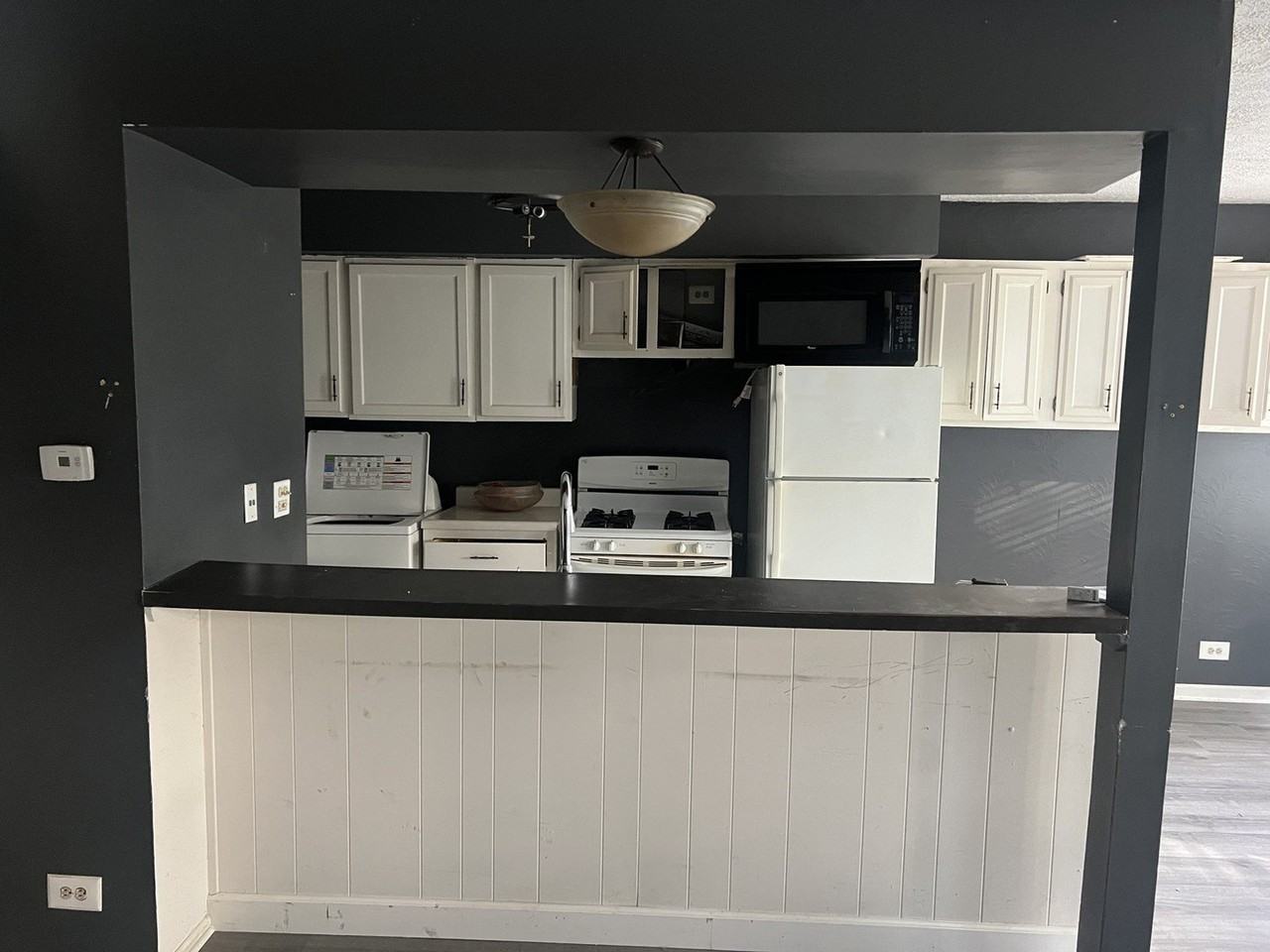 1085 Cove Dr - Photo 7 of 20