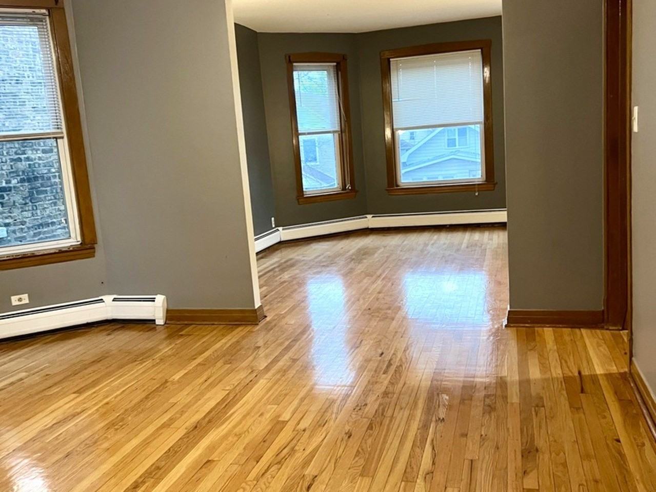 5110 W Hutchinson St Unit 2 - Photo 5 of 13