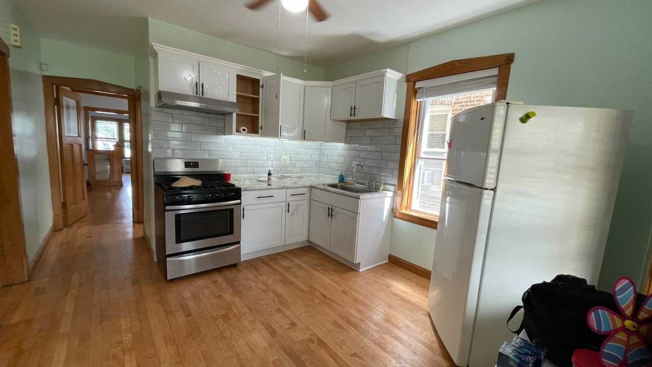 2314 N Laramie Ave Unit 1 - Photo 4 of 8