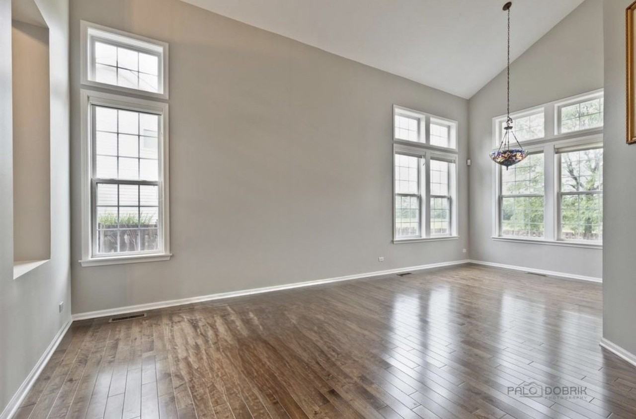 2213 Apple Hill Ln - Photo 4 of 20