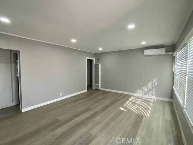 3243 Rosemead Pl - Photo 4 of 17