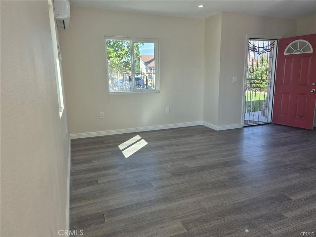 6781 Jacaranda Ave - Photo 7 of 33