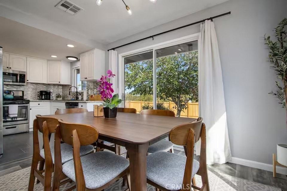 60206 Latham Trl - Photo 4 of 15