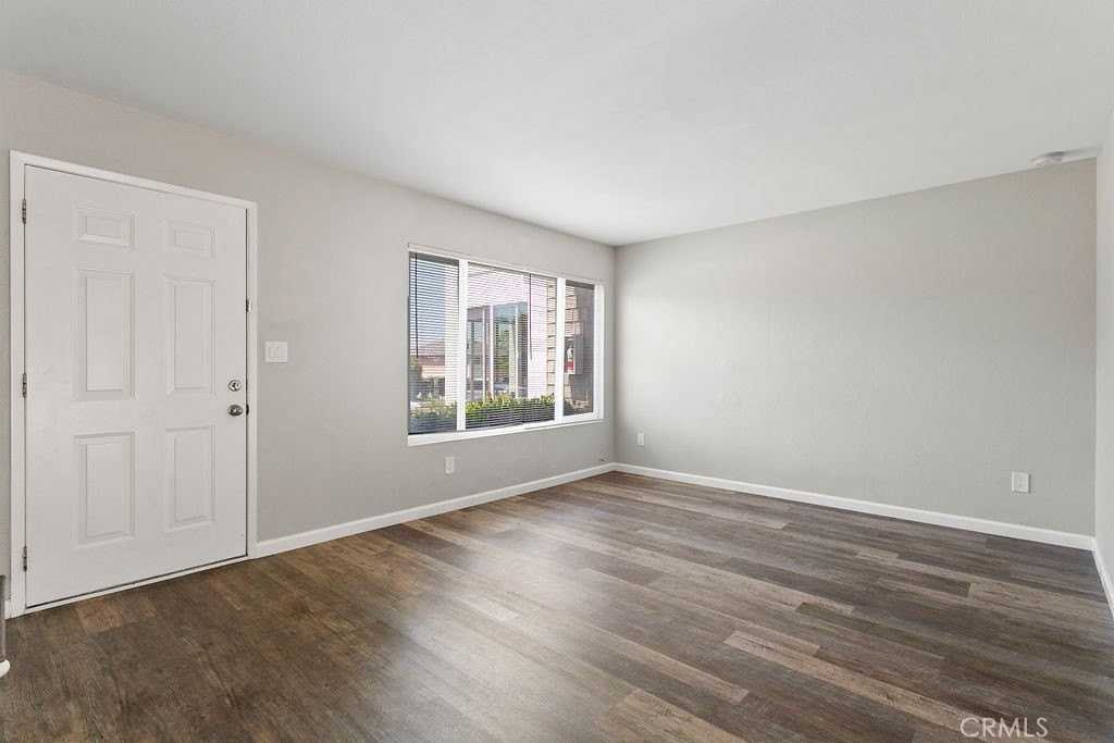 33542 Blue Lantern St #B - Photo 4 of 20