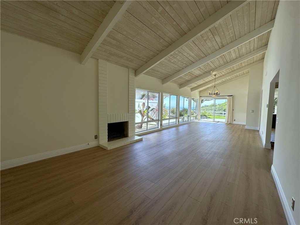 31456 Flying Cloud Dr - Photo 4 of 29