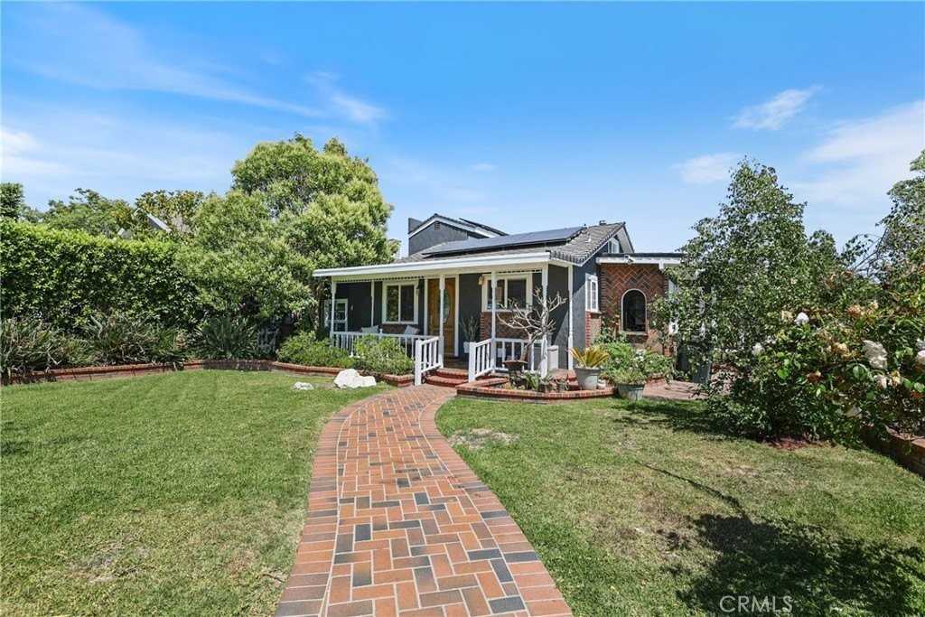 2642 Westminster Pl - Photo 2 of 50