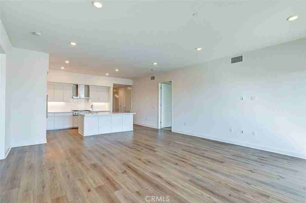 4407 Rivington - Photo 7 of 50