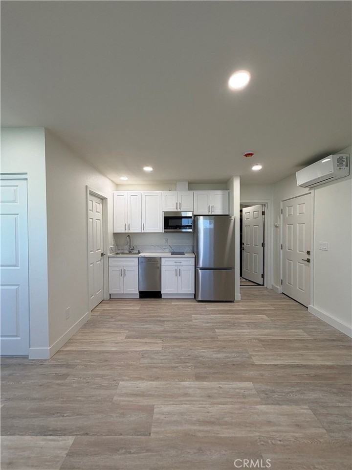 27533 Pasatiempo - Photo 3 of 10