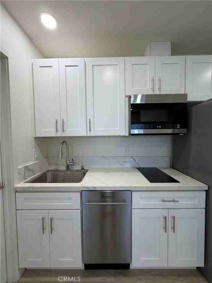 27533 Pasatiempo - Photo 4 of 10