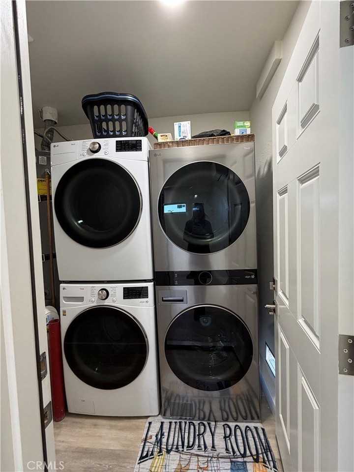 27533 Pasatiempo - Photo 6 of 10