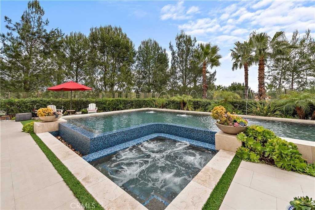 10 Hyacinth - Photo 4 of 32