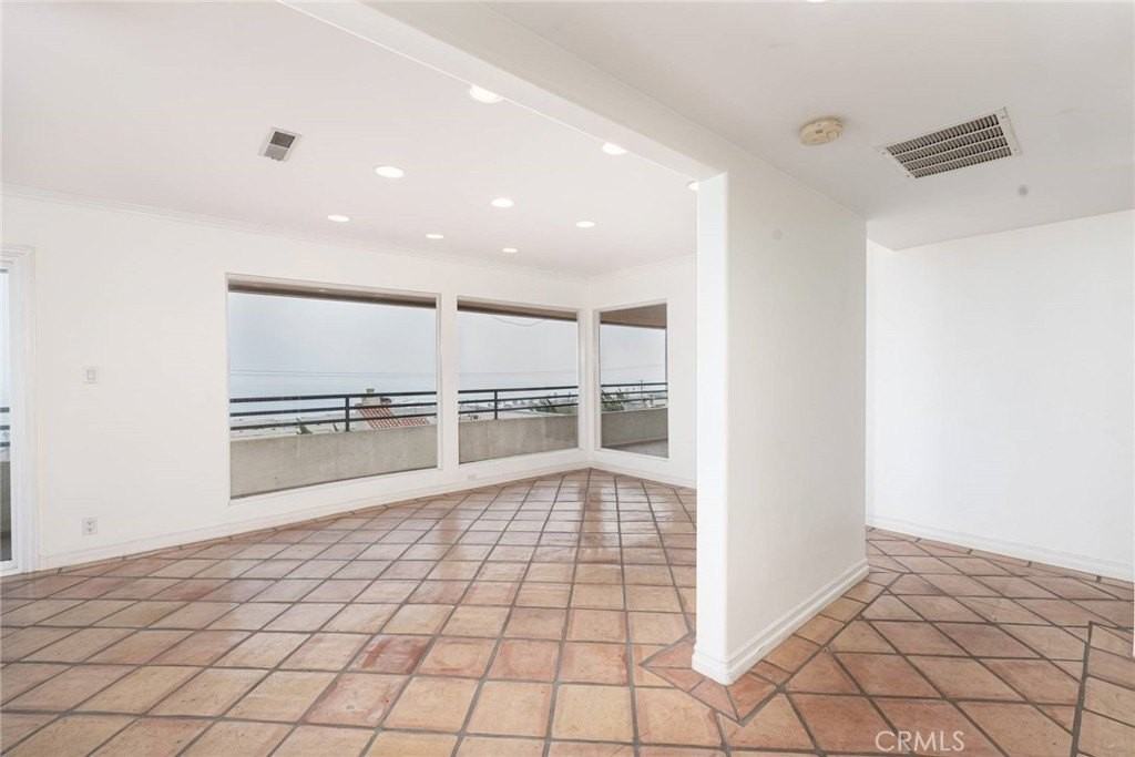 3431 S Peck Ave #4 - Photo 2 of 20