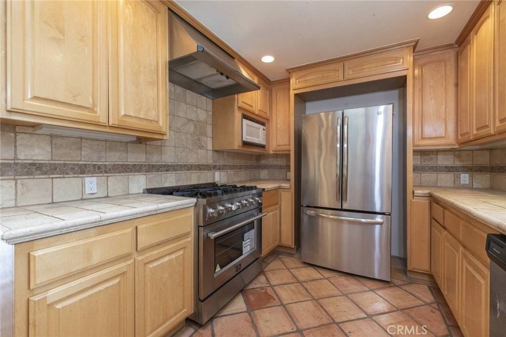 3431 S Peck Ave #4 - Photo 6 of 20