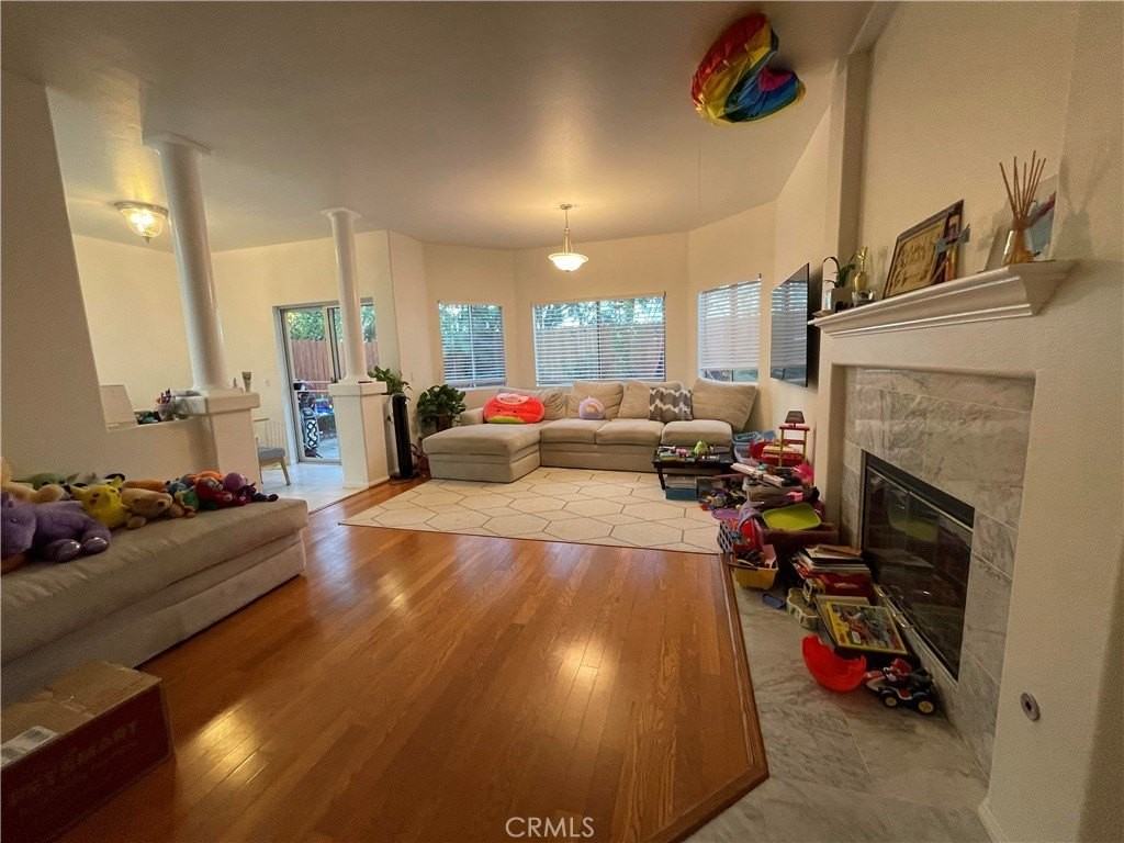 1333 Hunt Ter - Photo 5 of 18