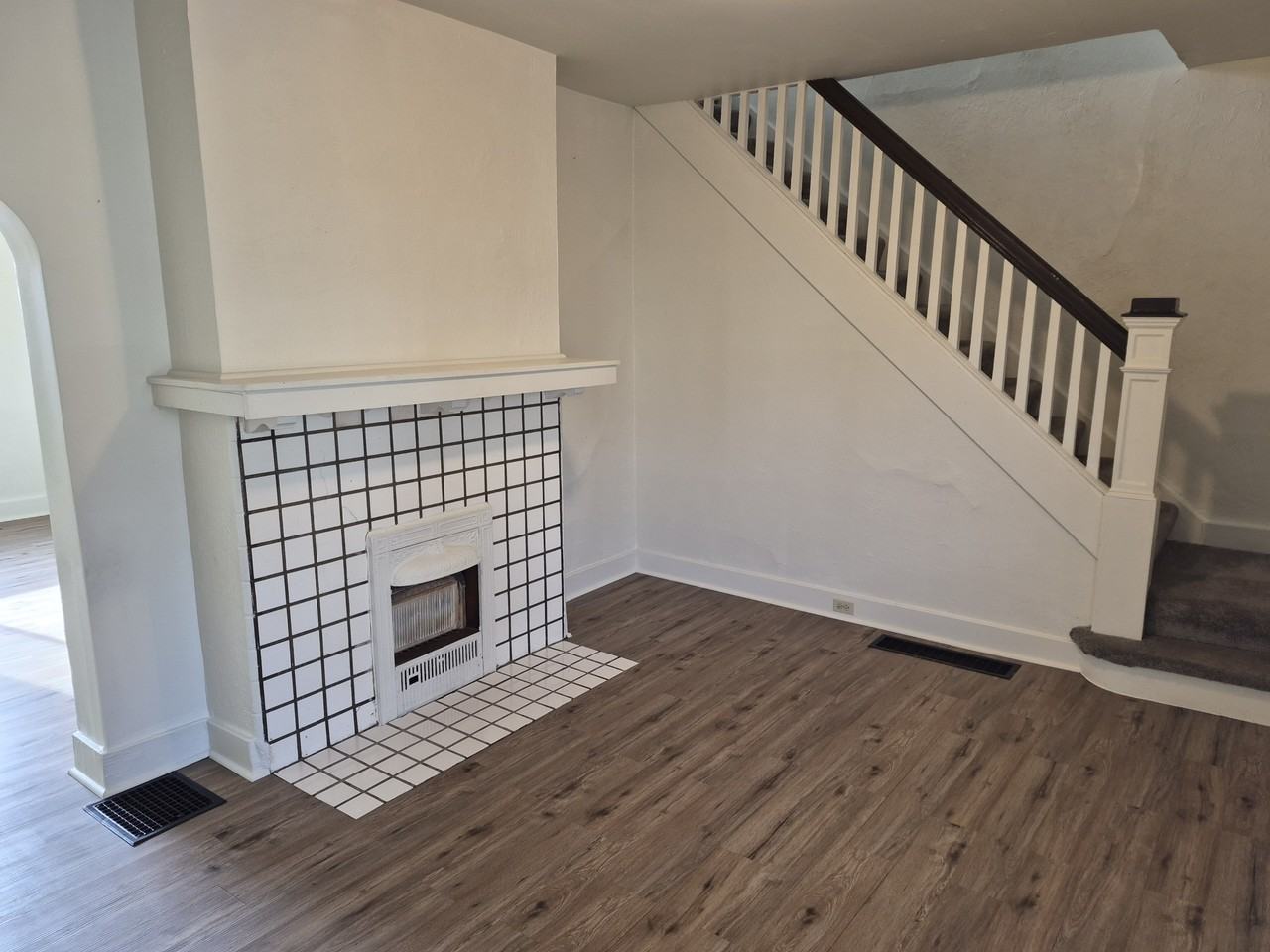 1410 Beechview Ave #1 - Photo 2 of 9