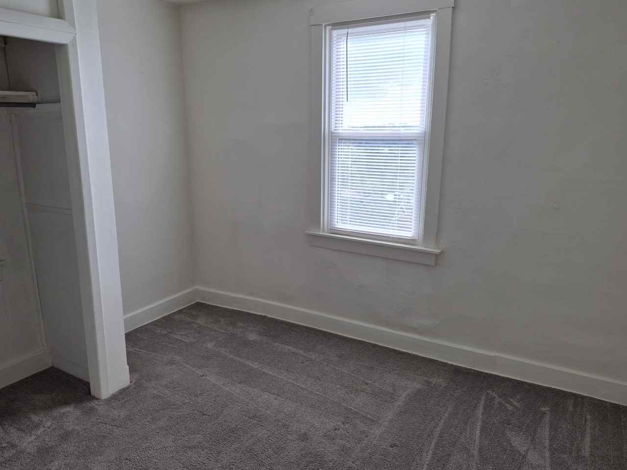 1410 Beechview Ave #1 - Photo 7 of 9