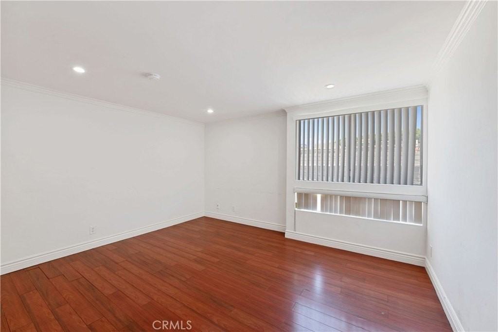 6042 Barton Ave - Photo 7 of 7