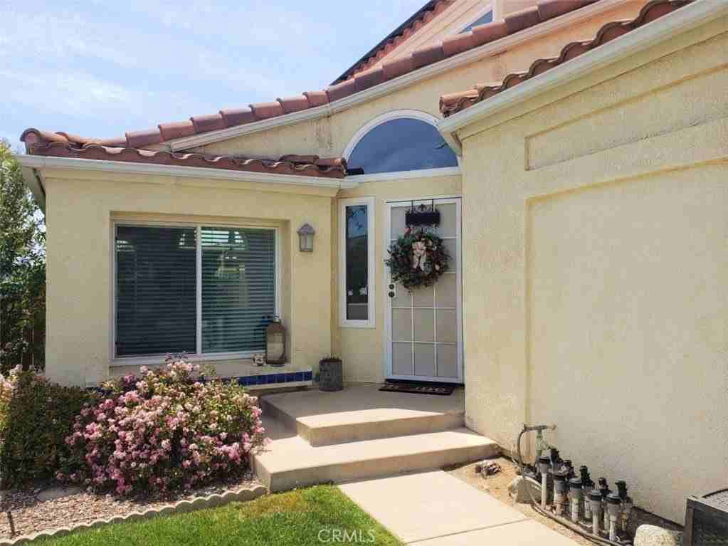 22547 Raspberry Ln - Photo 4 of 50