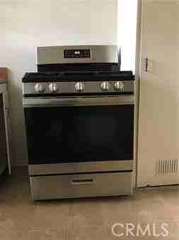 81 N Greenwood Ave - Photo 4 of 8