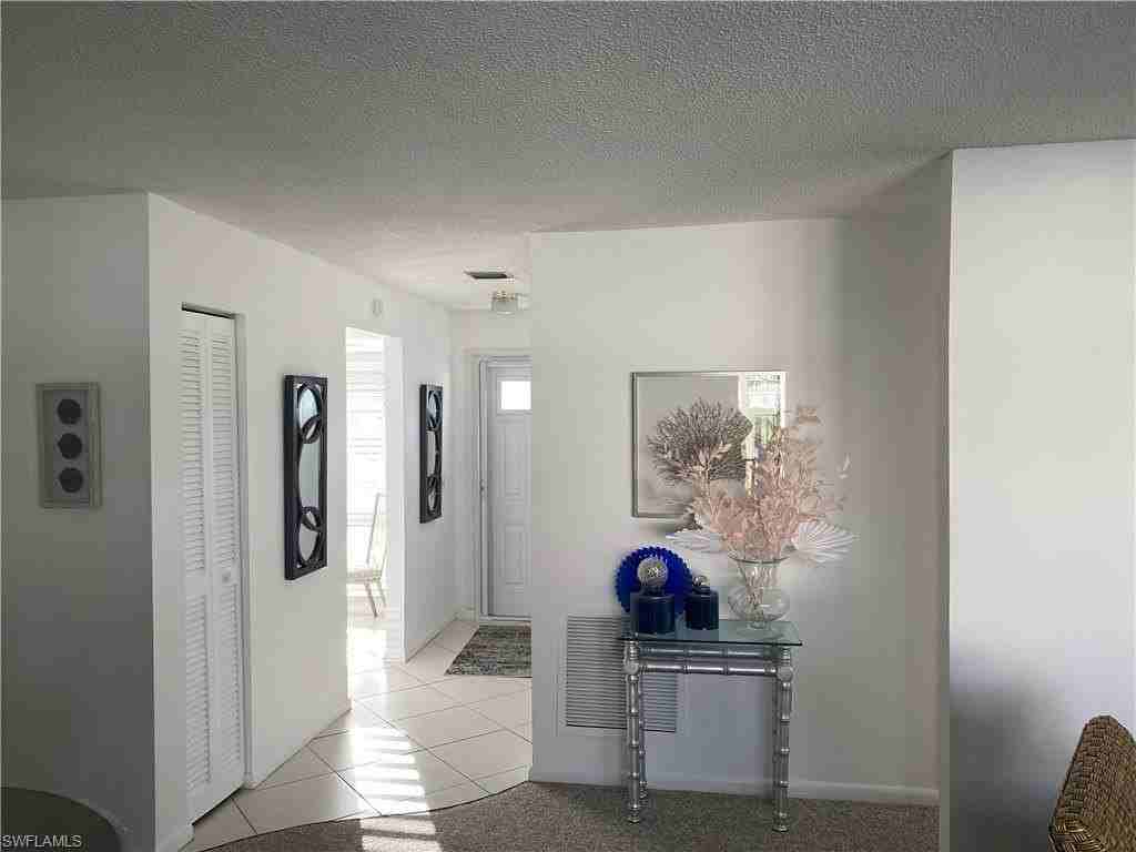 265 Palm Dr Unit 265-2 - Photo 2 of 9