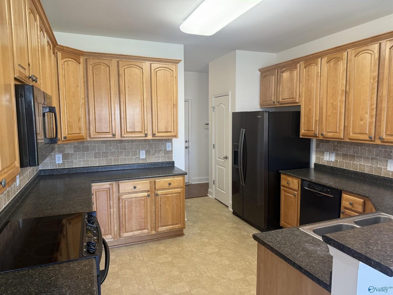 5005 Liberty Park Cir Se - Photo 5 of 18