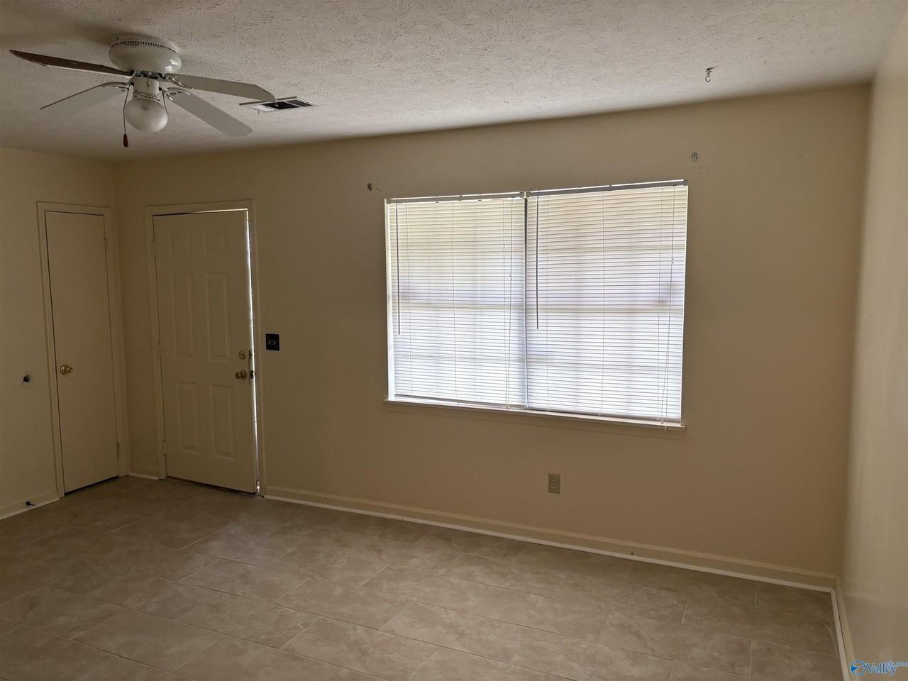 6204 Menifee Dr Nw - Photo 5 of 10