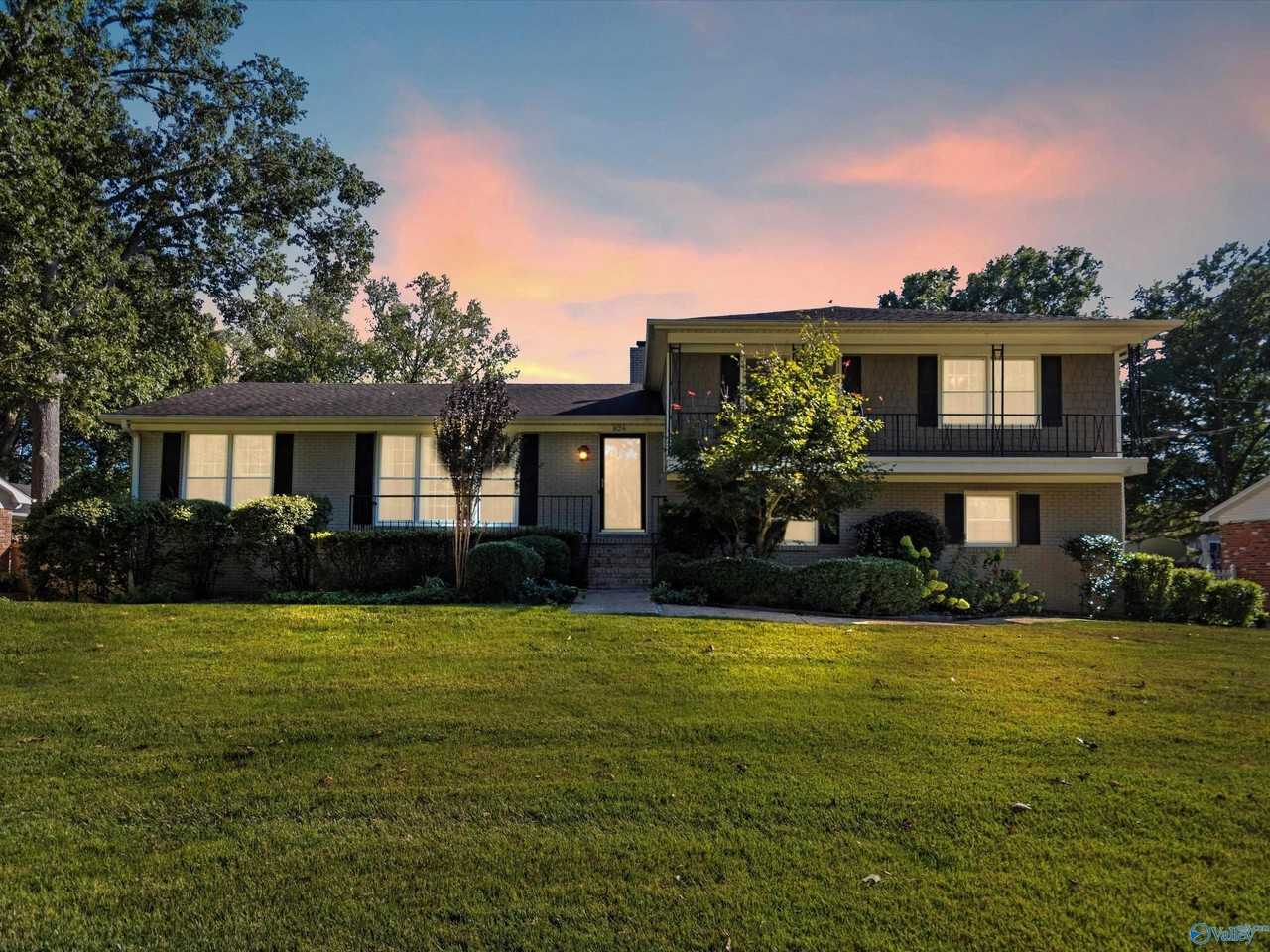 826 Eldorado Ave Se - Photo 3 of 50