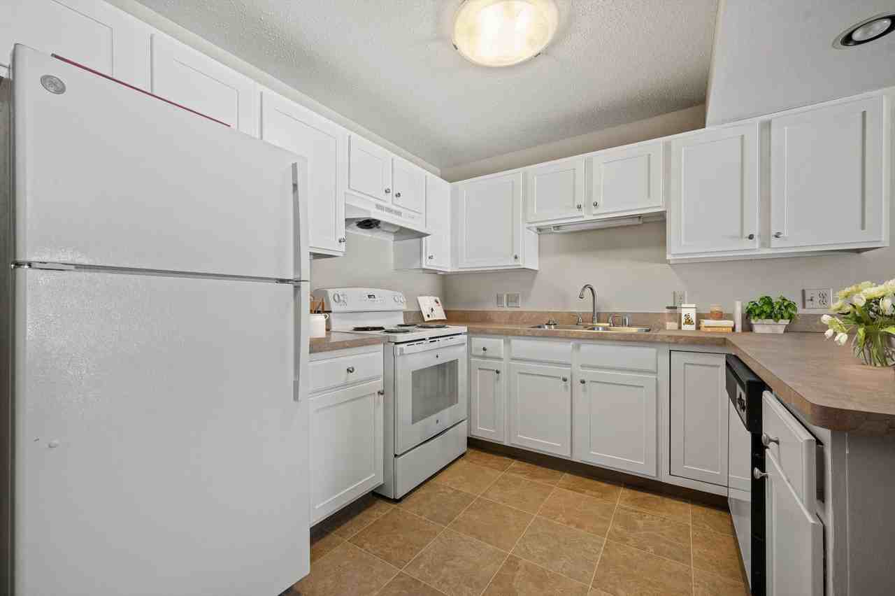 Maple Creek Associates, LLC - Photo 6 of 24