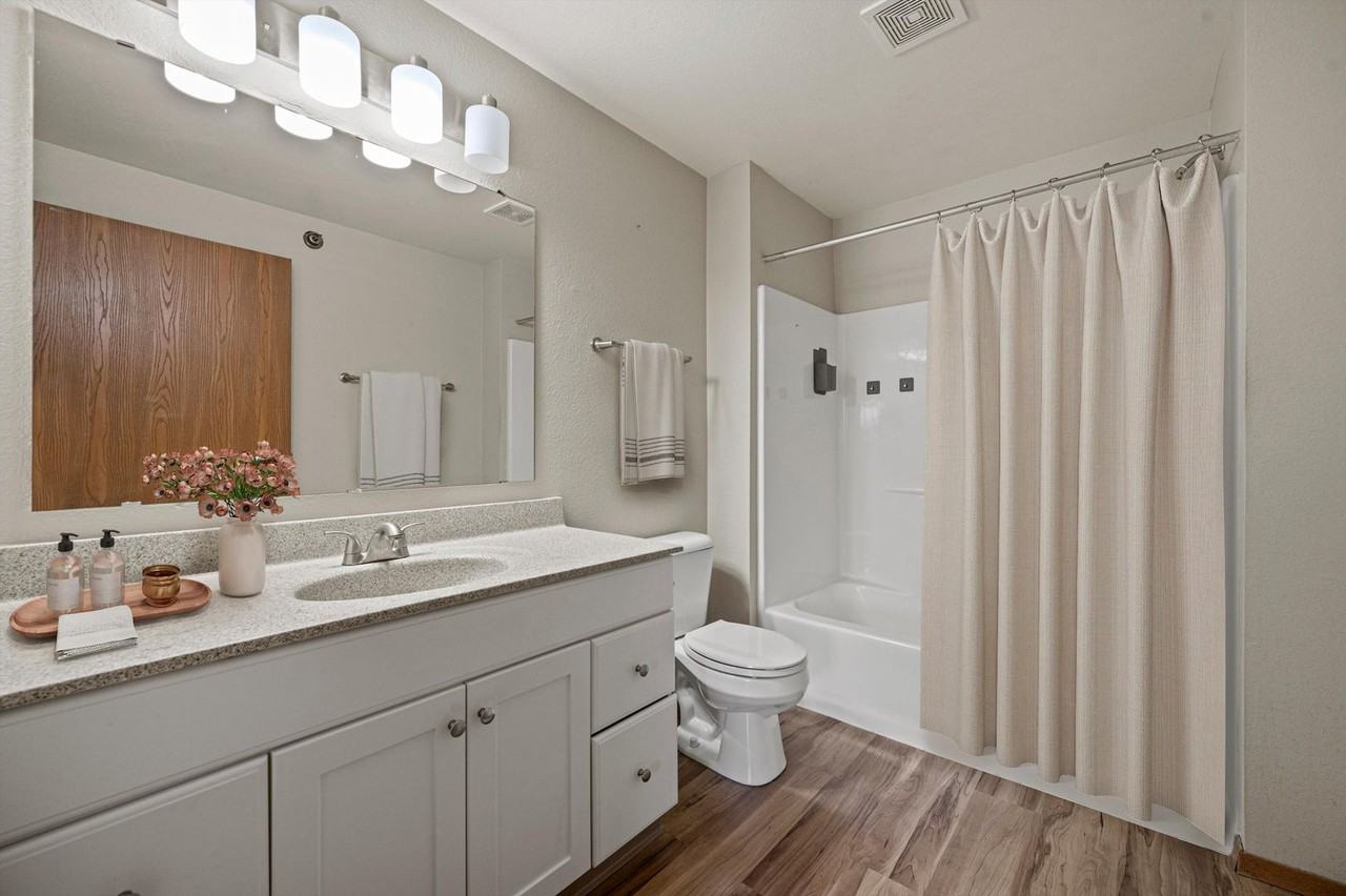 Maple Creek Associates, LLC - Photo 3 of 21