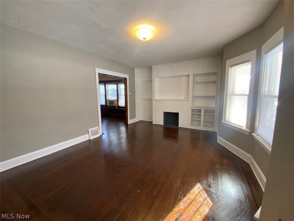 418 Crestwood Ave #1 - Photo 3 of 8