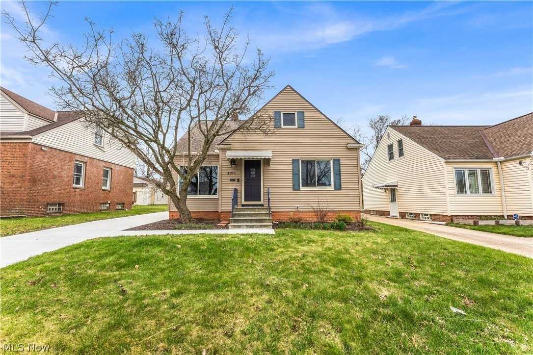 4186 Lambert Rd - Photo 2 of 32