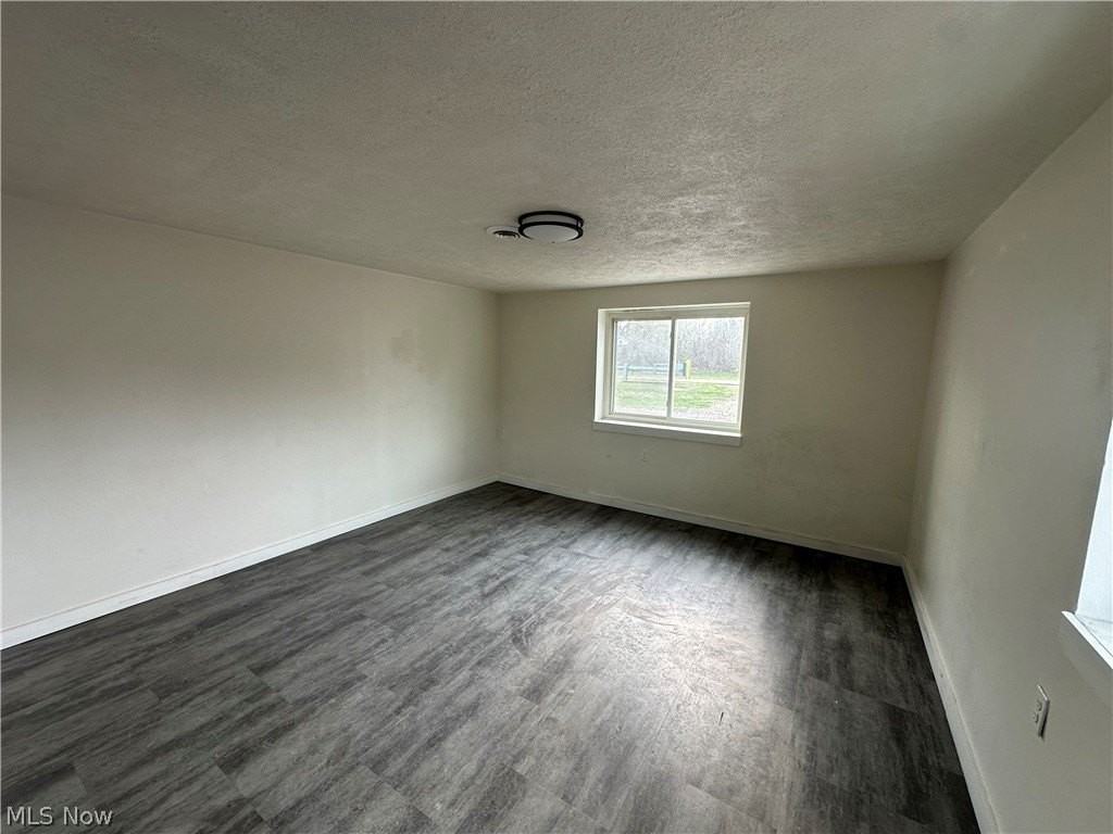 5885 Youngstown Hubbard Rd - Photo 6 of 8