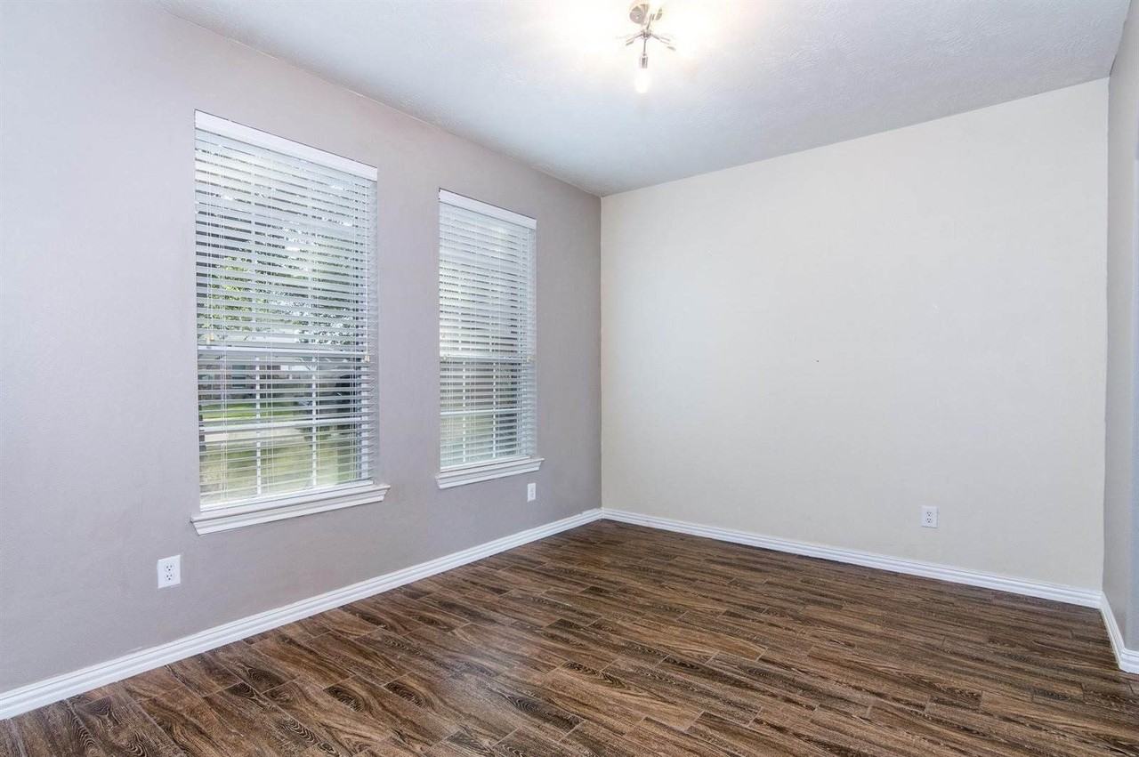 22015 Field Green Dr - Photo 7 of 30