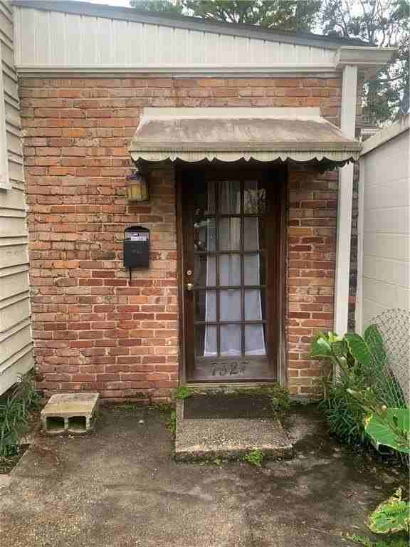 7325 Sycamore St - Photo 2 of 8