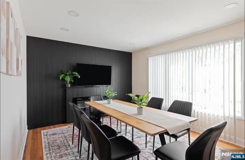 700 9th St - Photo 7 of 23