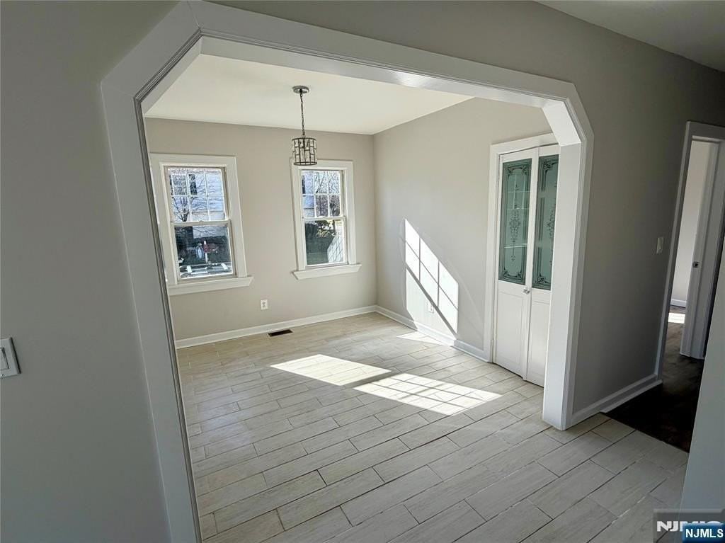 230 Milford Ave - Photo 3 of 10