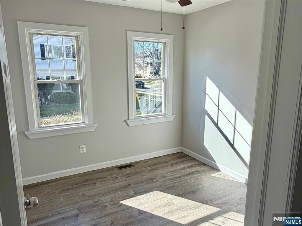 230 Milford Ave - Photo 5 of 10