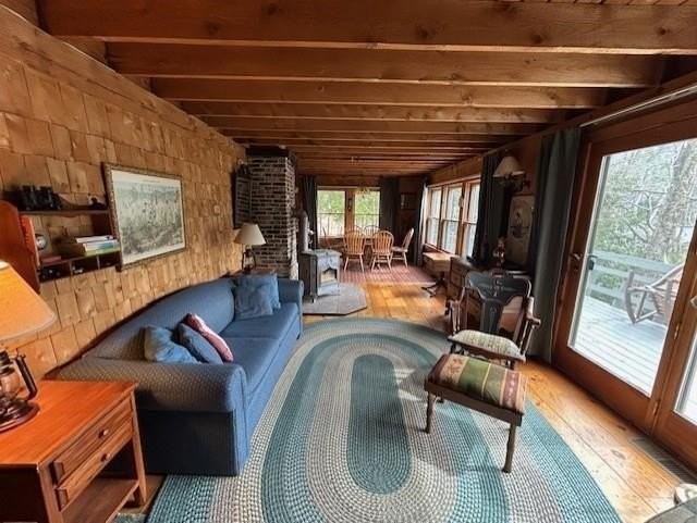 319 Chalk Pond Rd - Photo 5 of 15