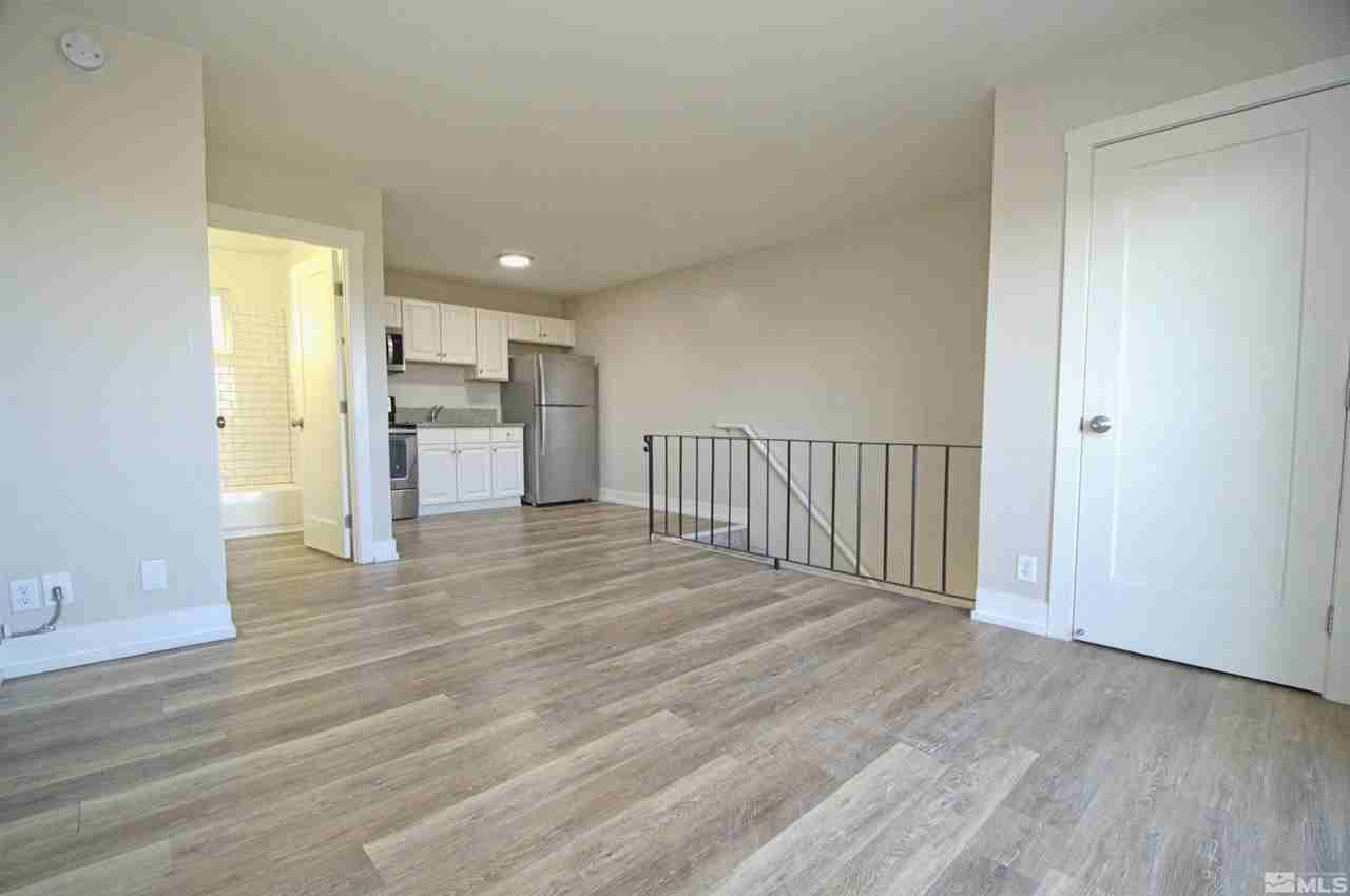 1953 Wedekind Rd - Photo 4 of 8