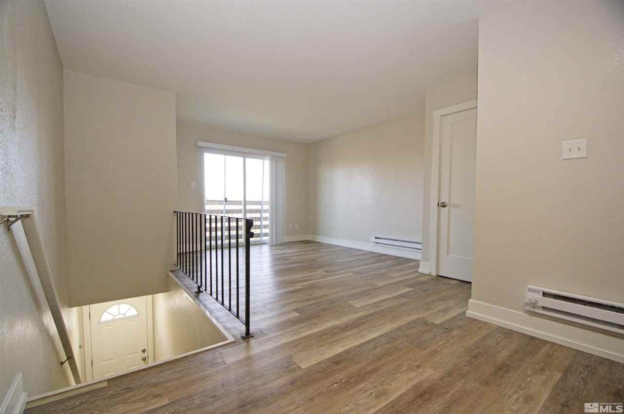 1953 Wedekind Rd - Photo 5 of 8