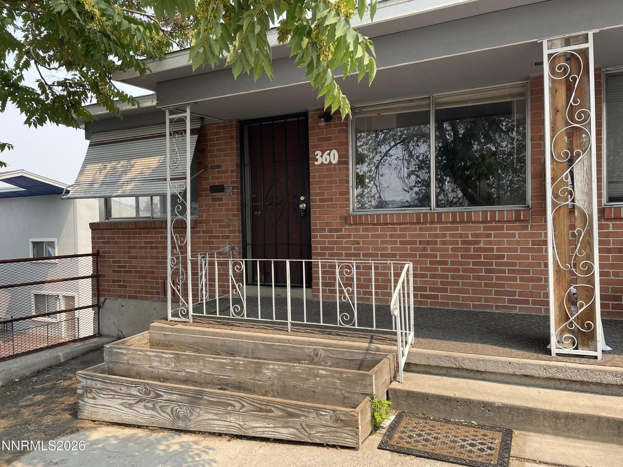 360 Wilson Ave - Photo 2 of 3