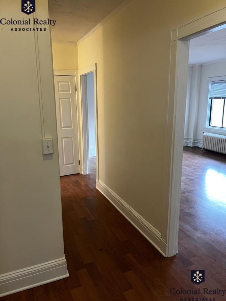 228 Walnut St - Photo 2 of 10