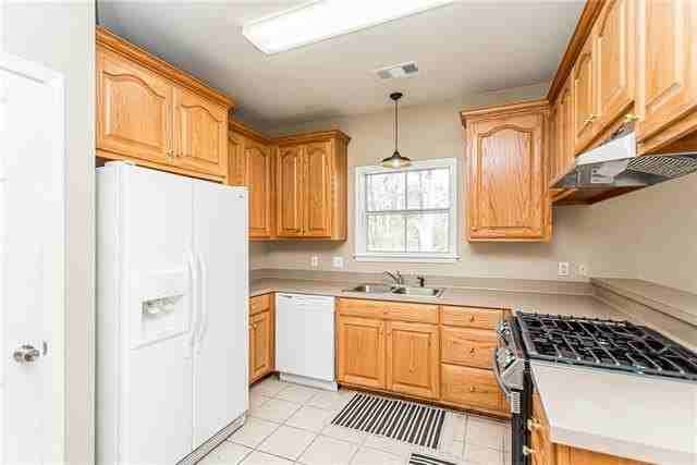 40052 Browns Oak Ln - Photo 6 of 22