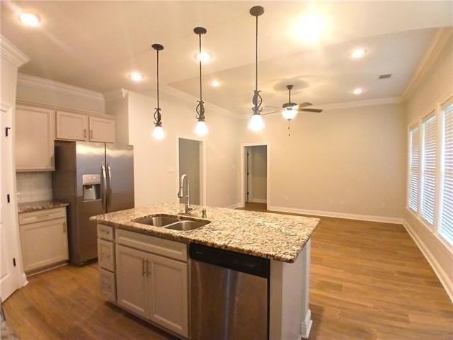 445 Tiger Ave - Photo 5 of 18